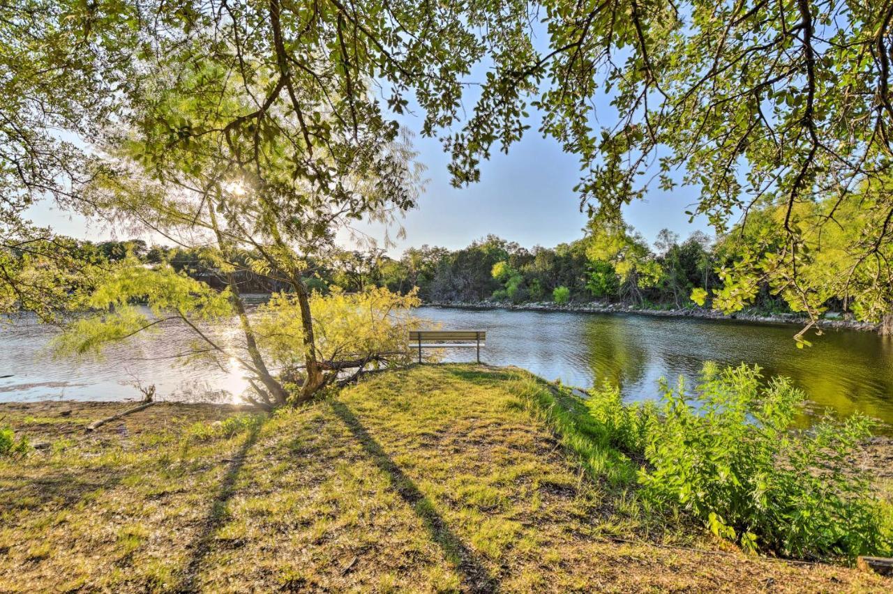 Granbury Home With Hot Tub And Furnished Patio! 外观 照片