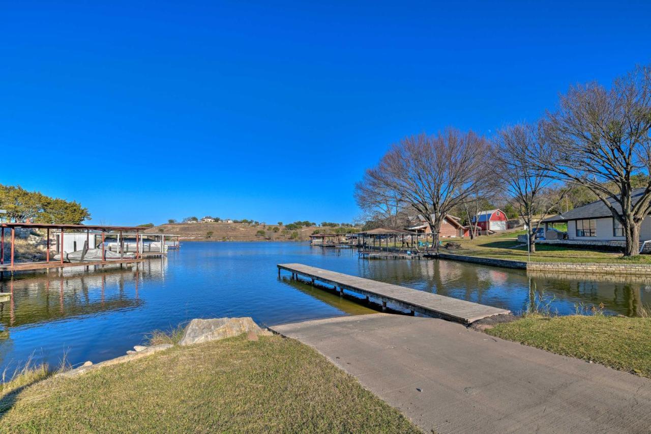 Granbury Home With Hot Tub And Furnished Patio! 外观 照片