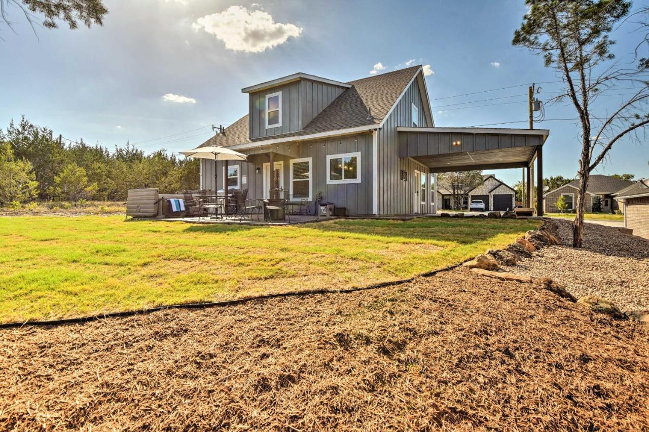 Granbury Home With Hot Tub And Furnished Patio! 外观 照片