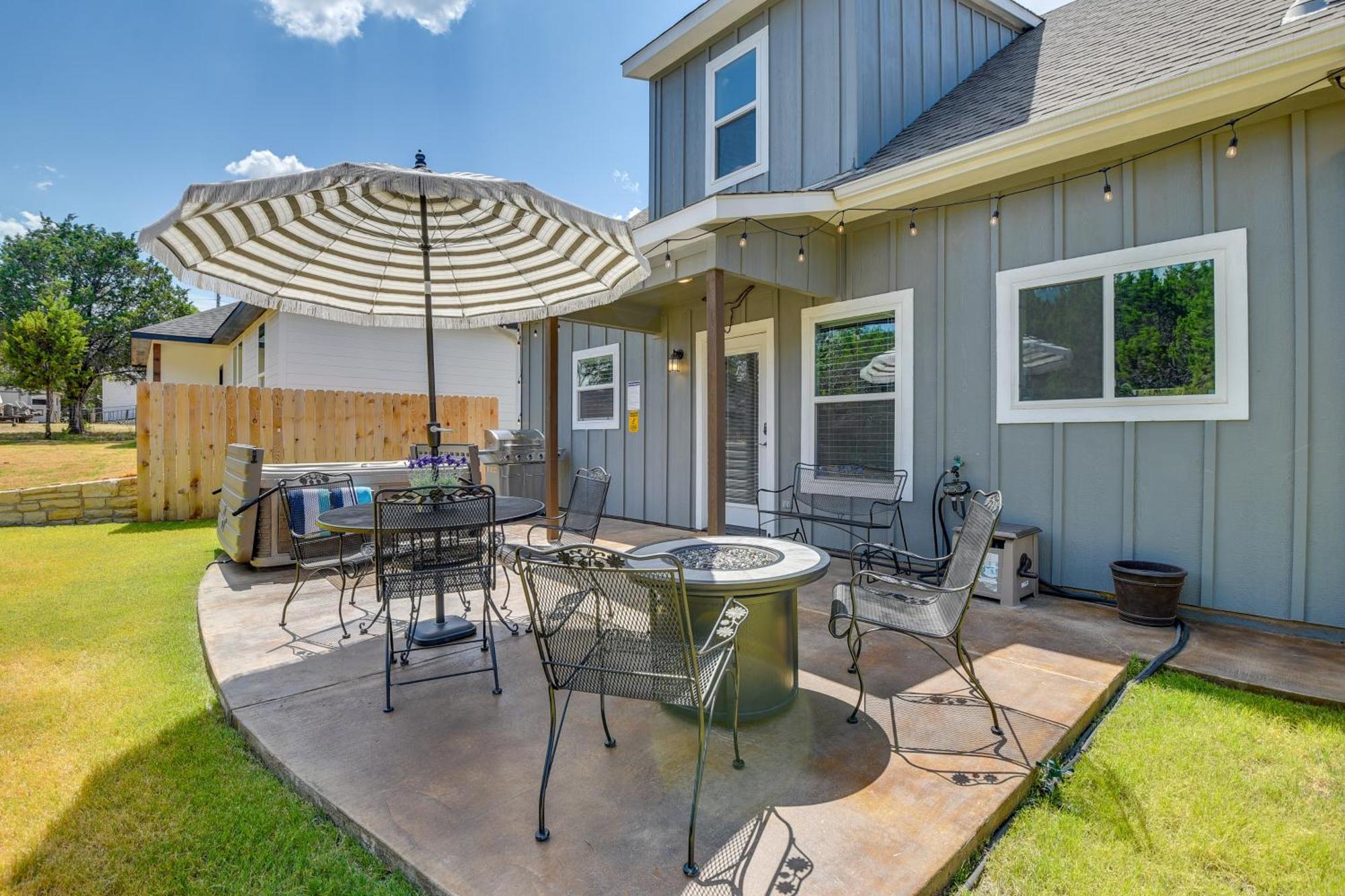 Granbury Home With Hot Tub And Furnished Patio! 外观 照片